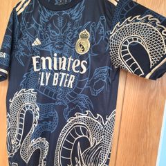 Real Madrid Dragon Edition Shirt #7 Vini Jr. - Size M