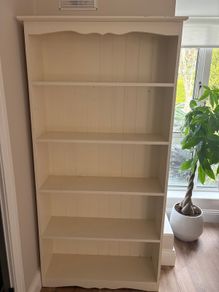 bookshelf