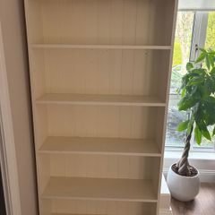 bookshelf