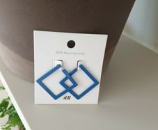 Blue Square earrings bn