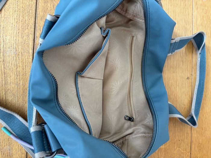 Medium-sized Handbag