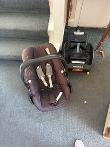 free car seat and isofix maxi cosi