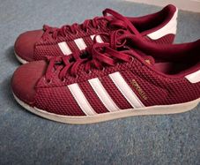 Adidas superstar size11