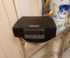 Creative cd and radio player