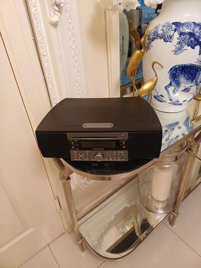 Creative cd and radio player