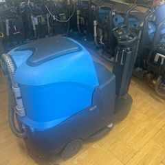 Drive on scrubber dryer