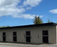 6 stables  walker sand paddock half acre paddock