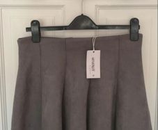 skirt Bnwt Aline skirt grey suede effect 10/12