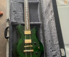 Indie Electric Guitar & Hard Case