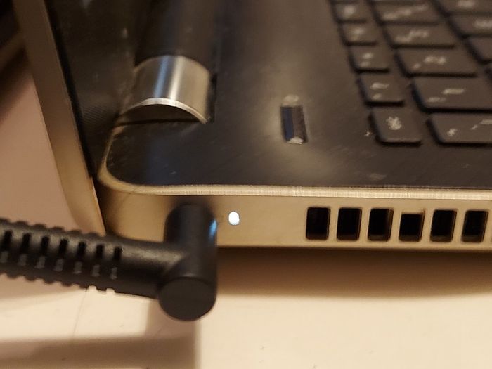 HP 15.6 inch Laptop Model 15-bw066sa, 4GB Ram, 1 Terrabyte HDD, Windows 10 Home, AMD A6-9220 Radeon R4, 5 Compute Cores 2C+3G 2.5GHz