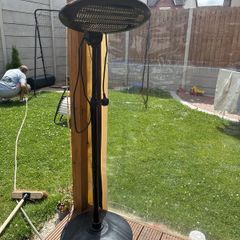 Outdoor electric heater