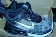 Infant boys 2020s 5.5