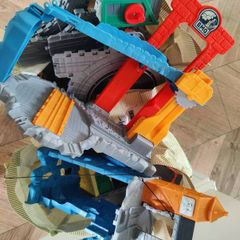 Thomas tracks