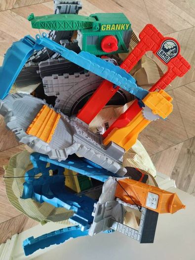 Thomas tracks