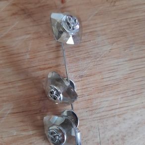 Swarovski crystal tie pin and matching cufflinks