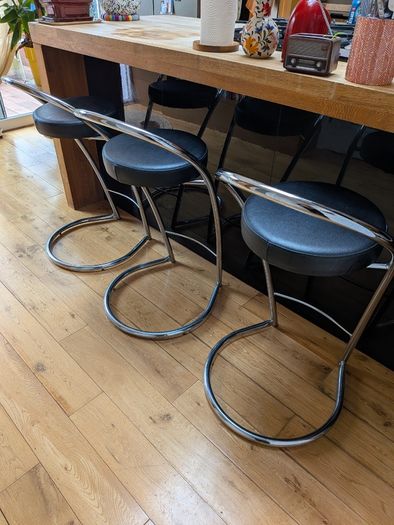Postmodern Italian Chrome Pipping Stools by Effezeta
