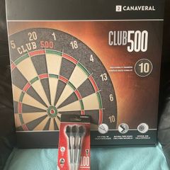 Club500 Dart Board with Darts