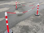 Bollards / Chain Posts / Red/white Set Of 11 Pcs