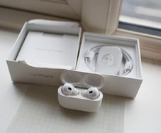 Apple AirPods Pro (2nd generation)