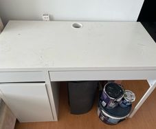 free Ikea desk