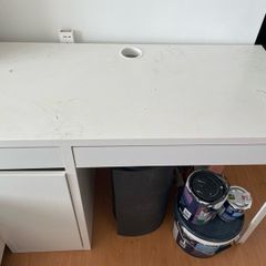 free Ikea desk