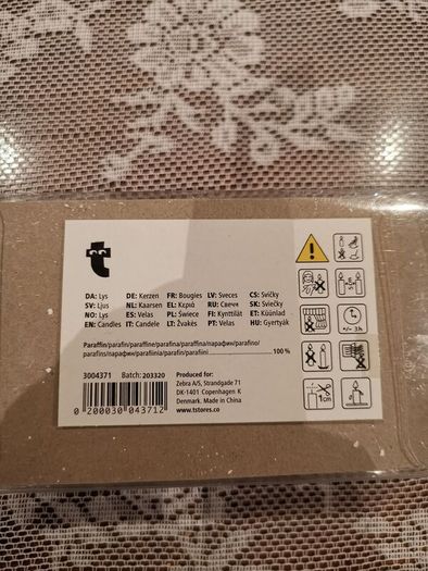 New in box Christmas snowflake candles in box