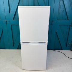 Essentials CE55CW18 fridge freezer
