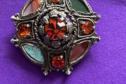 brooch