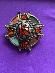brooch