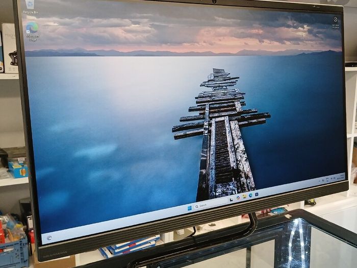 All in One Lenovo Ideacentre AIO 3 24 Computer Ryzen 7 4700U 2.00GHz 1TB SSD 8GB Ram Windows 11 Home