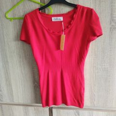 Red knitted short sleeve top fits size SM new