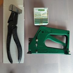 FLETCHER FRAMING Points gun - Green D304-901 and Loxley Black Cast Iron Canvas Stretching Pliers