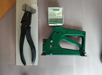 FLETCHER FRAMING Points gun - Green D304-901 and Loxley Black Cast Iron Canvas Stretching Pliers