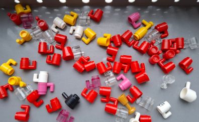 Lego minifigure cups part 3899