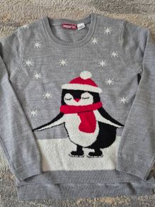 Christmas jumper, size 6-8y
