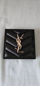 Yves Saint Laurent All Hours Hyper Finish Powder in 7.5g in Translucent