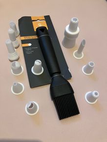 baking brush and piping tips