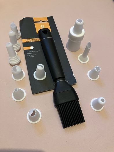 baking brush and piping tips
