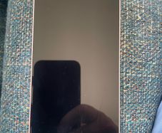 iPhone 13 128gb. Pink.