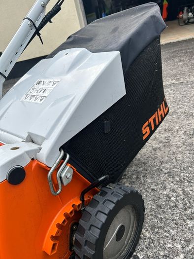 Stihl RM 756 YC self-propelled petrol lawnmower