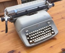 royal type writer