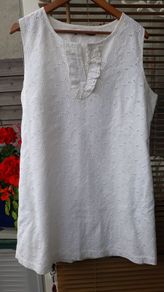 White Lace/Brocade Dress