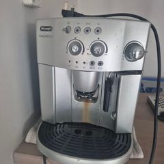 Delonghi coffee machine [beans]