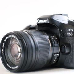Canon EOS 80D + Sigma 18-250mm + 2 Batteries + 32GB Starter Kit