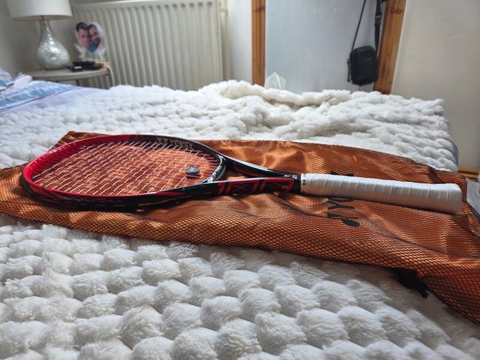 Yonex VCore SV 100
