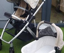Uppa Baby Vista - pram & bassinet