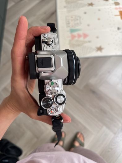 Olympus Om System E-M10 Mark IV Mirrorless Camera Body (Black)
