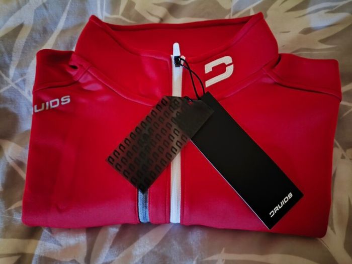 New Druids medium Ultrablend Quarter Zip Top