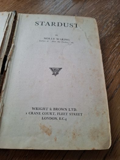 Stardust Vintage Hardbook by Molly Waring