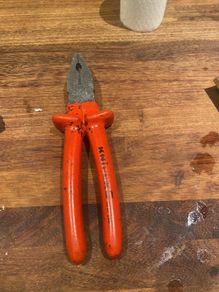 Pliers